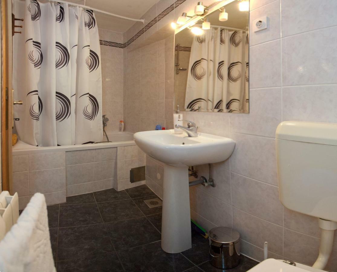 Apartment Nevica Split Eksteriør billede